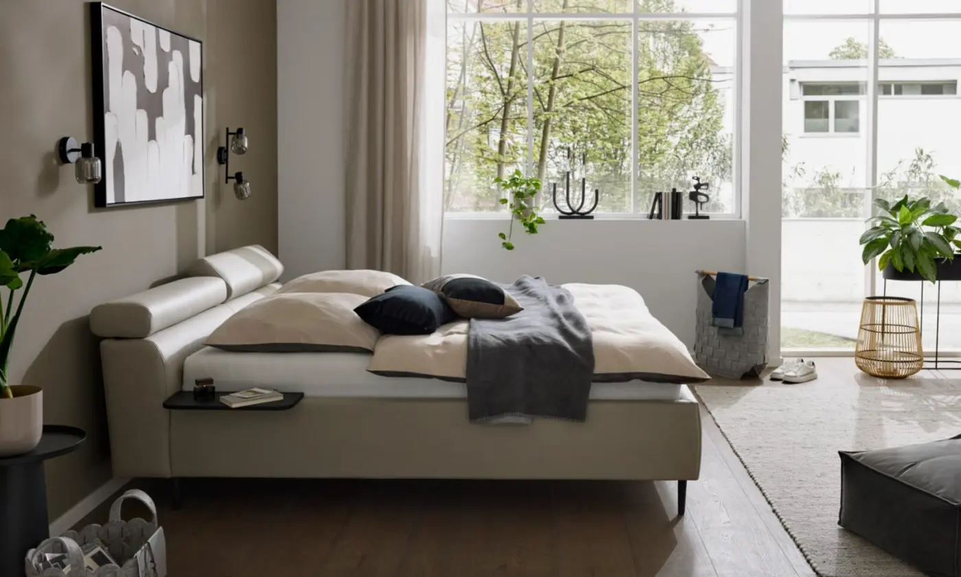 Interliving Bett IL 1422 B hellgrau LF 180 x 200 cm