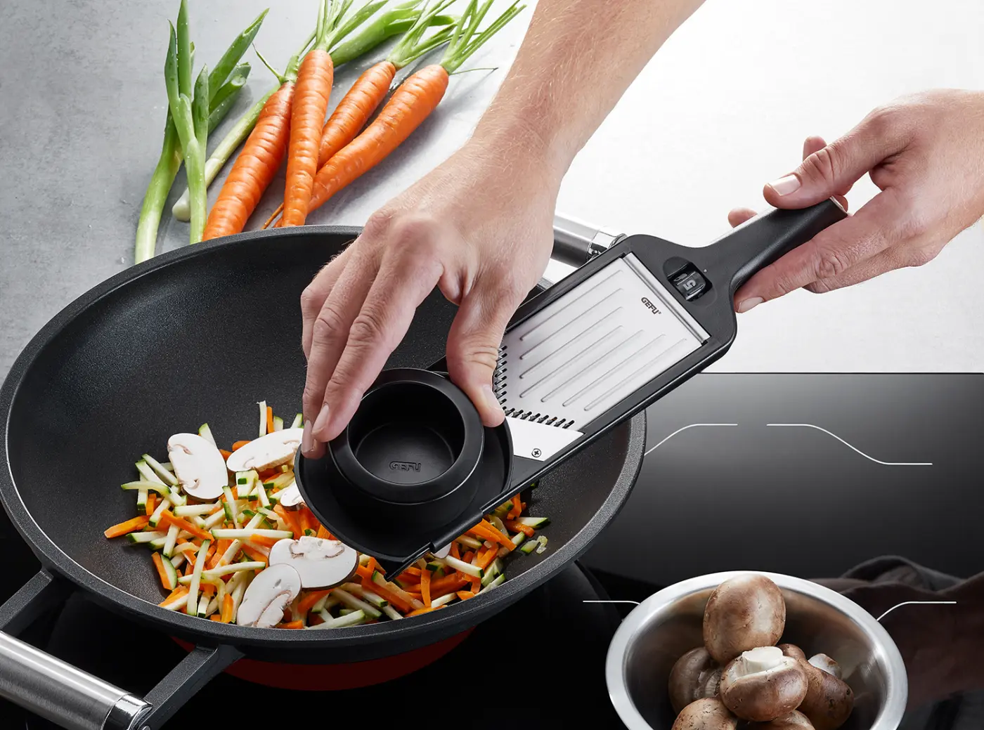 Gefu V-Hobel VIOLI® 2.0 Schwarz, silber