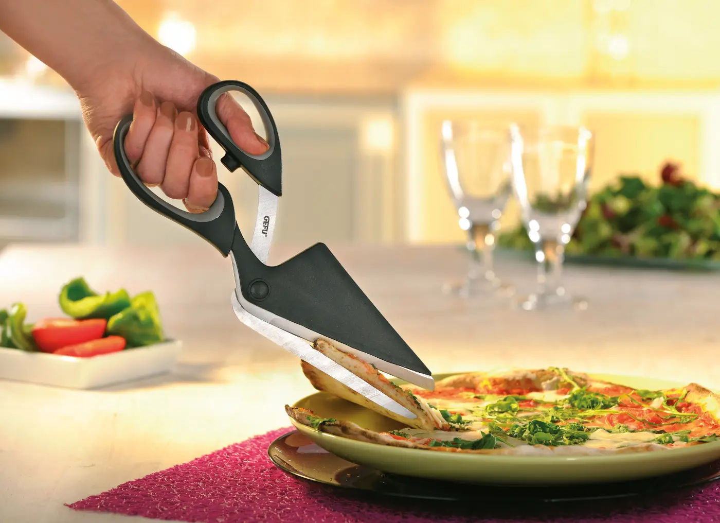 Gefu Pizzaschere PEZZO Schwarz, silber