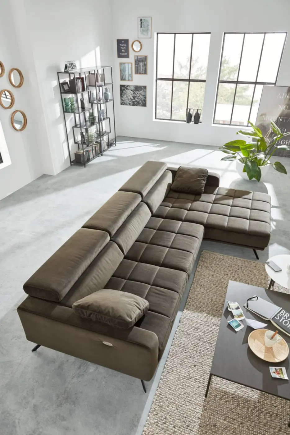 Interliving Wohnlandschaft mit Funktionen Serie  4303 dunkelgrün ca. 323 x 190 cm