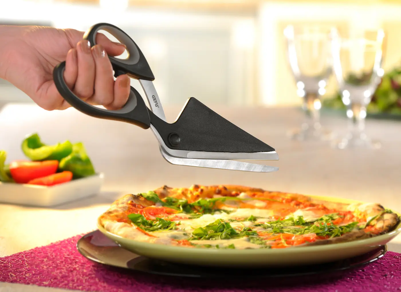 Gefu Pizzaschere PEZZO Schwarz, silber