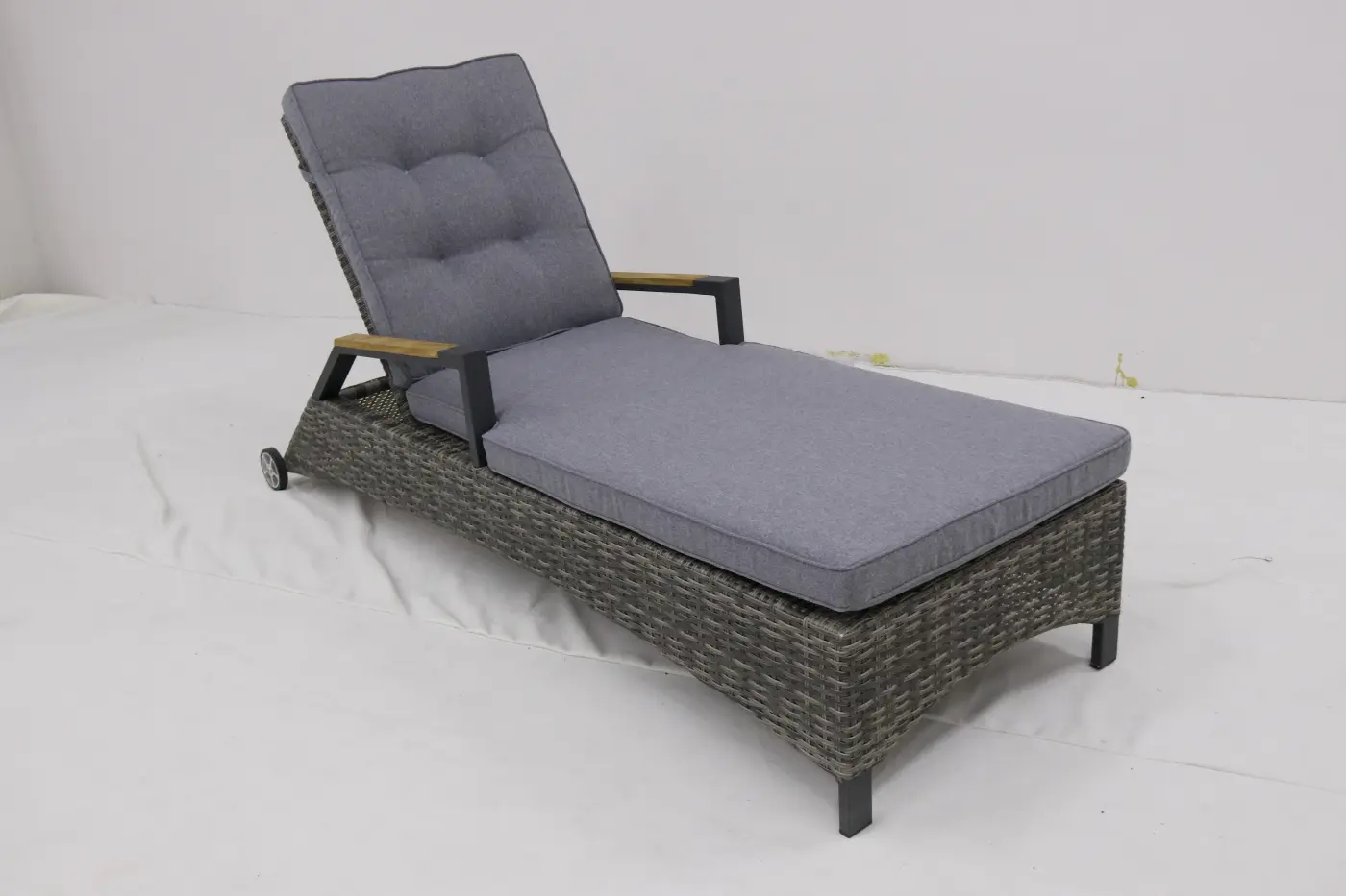 LC Garden Rollliege Keramo inklusive Kissen natur/grau  ca. 68,5 x 203 cm