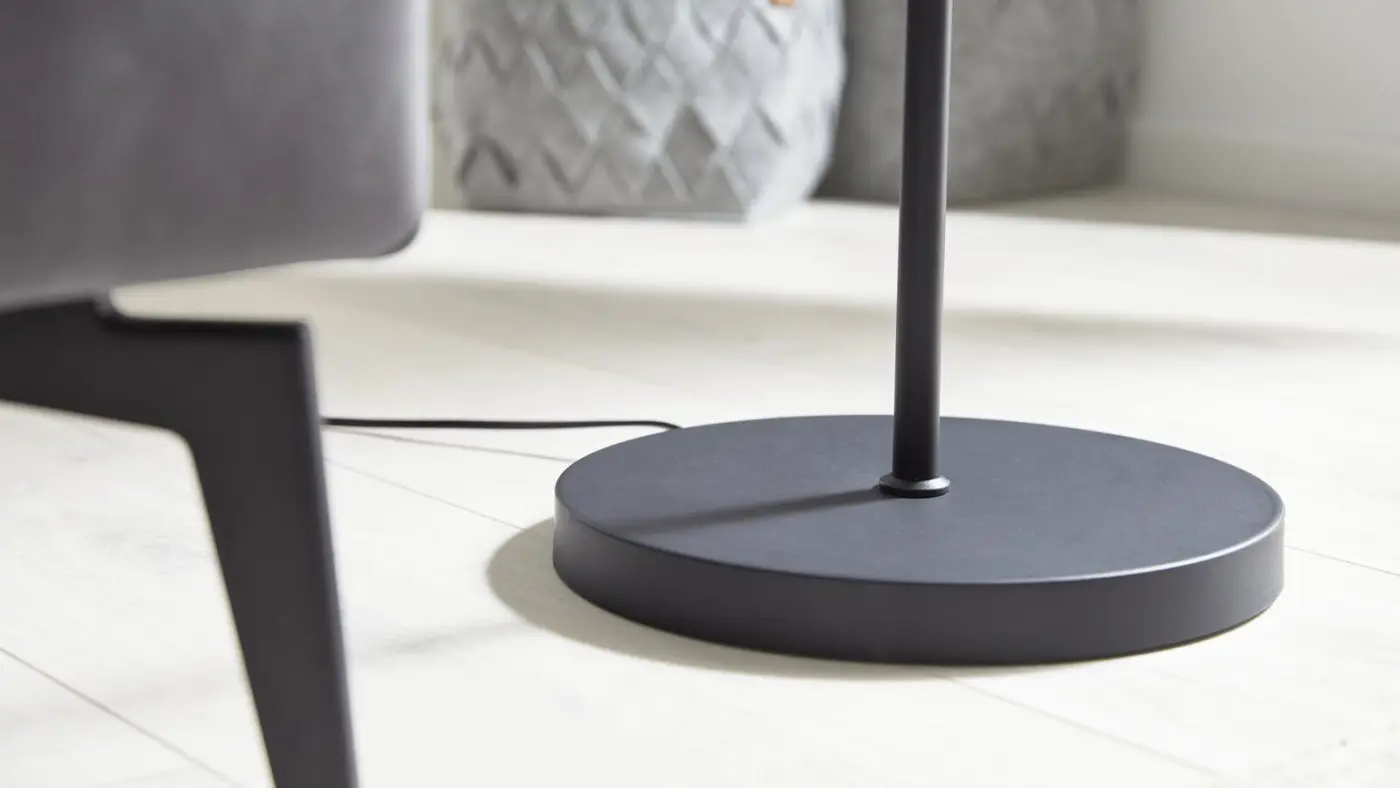 Interliving Stehleuchte IL 9332 Schwarz