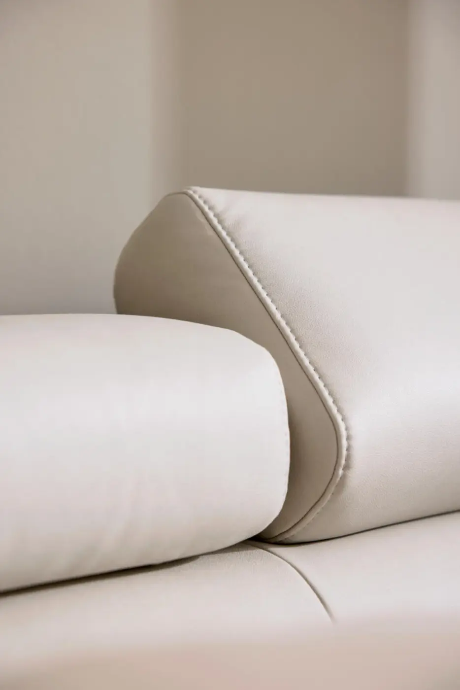 Interliving Bett IL 1422 B hellgrau LF 180 x 200 cm