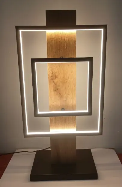 Interliving TischleuchteSerie 9342 SchwarzHolzfarben