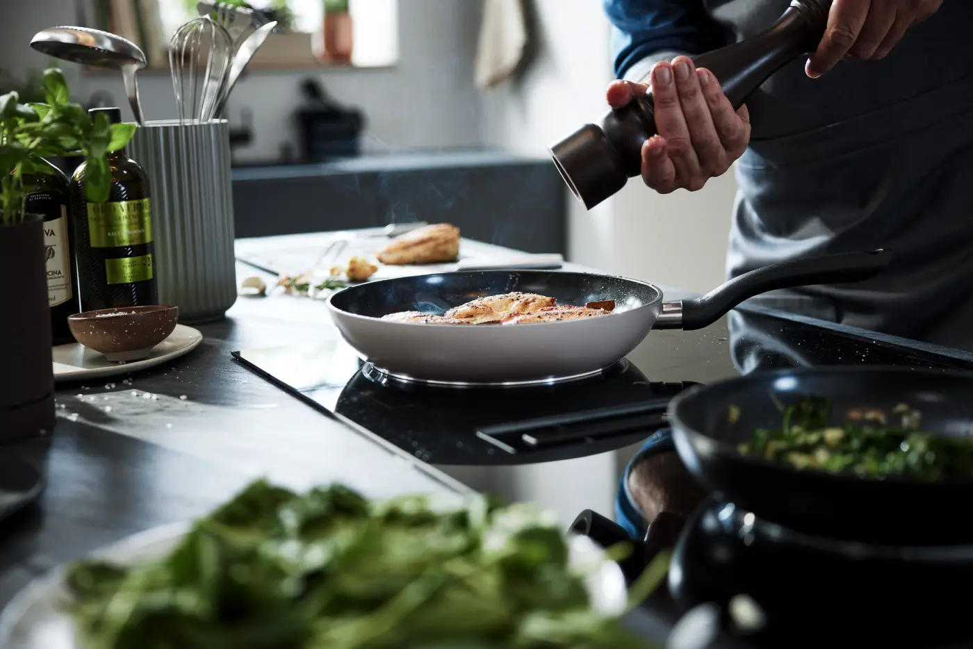 Fissler Essential Pfanne Ø 28 cm Aluminium keramisch beschichtet