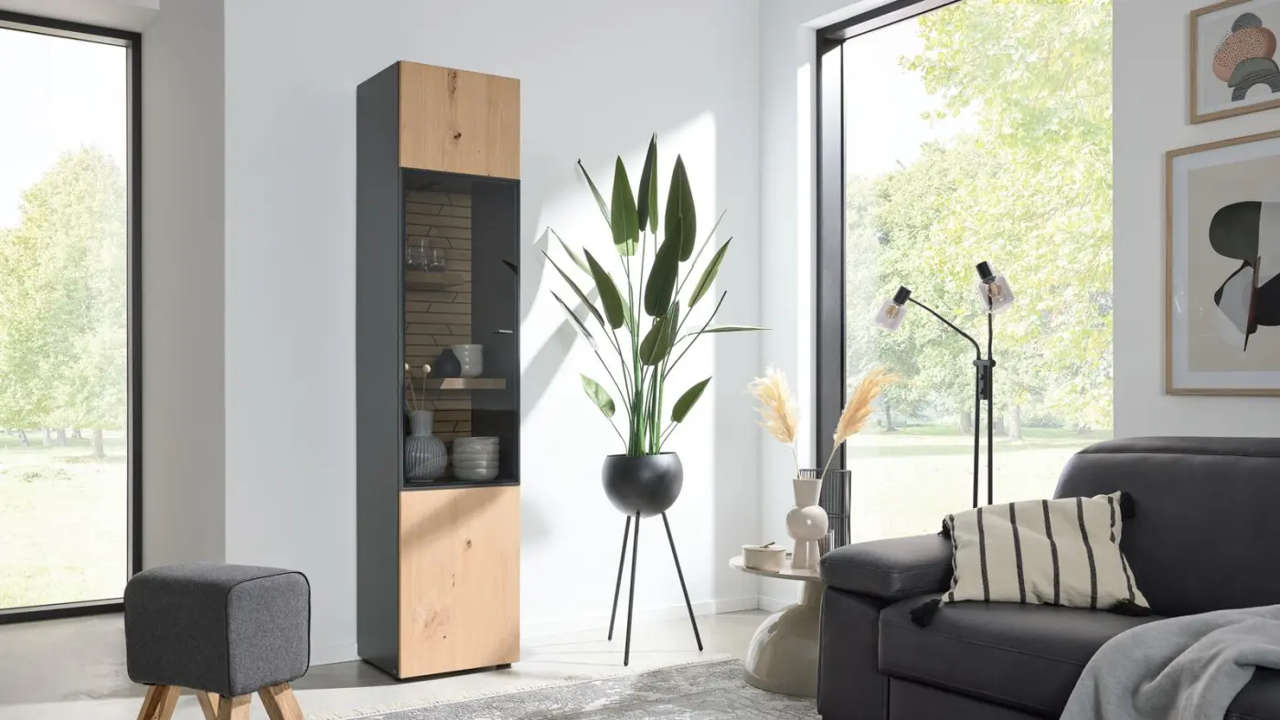 Interliving Vitrine Serie 2108 schiefer/Eiche ca. 204 x 44 cm Interliving Vitrine Serie 2108 schiefer/Eiche ca. 204 x 44 cm