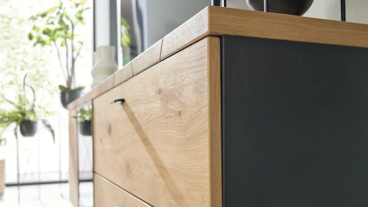 Interliving Highboard Serie 2108 Casa Eiche/schiefer ca. 124 x 138 x 41cm Interliving Highboard Serie 2108 Casa Eiche/schiefer ca. 124 x 138 x 41cm