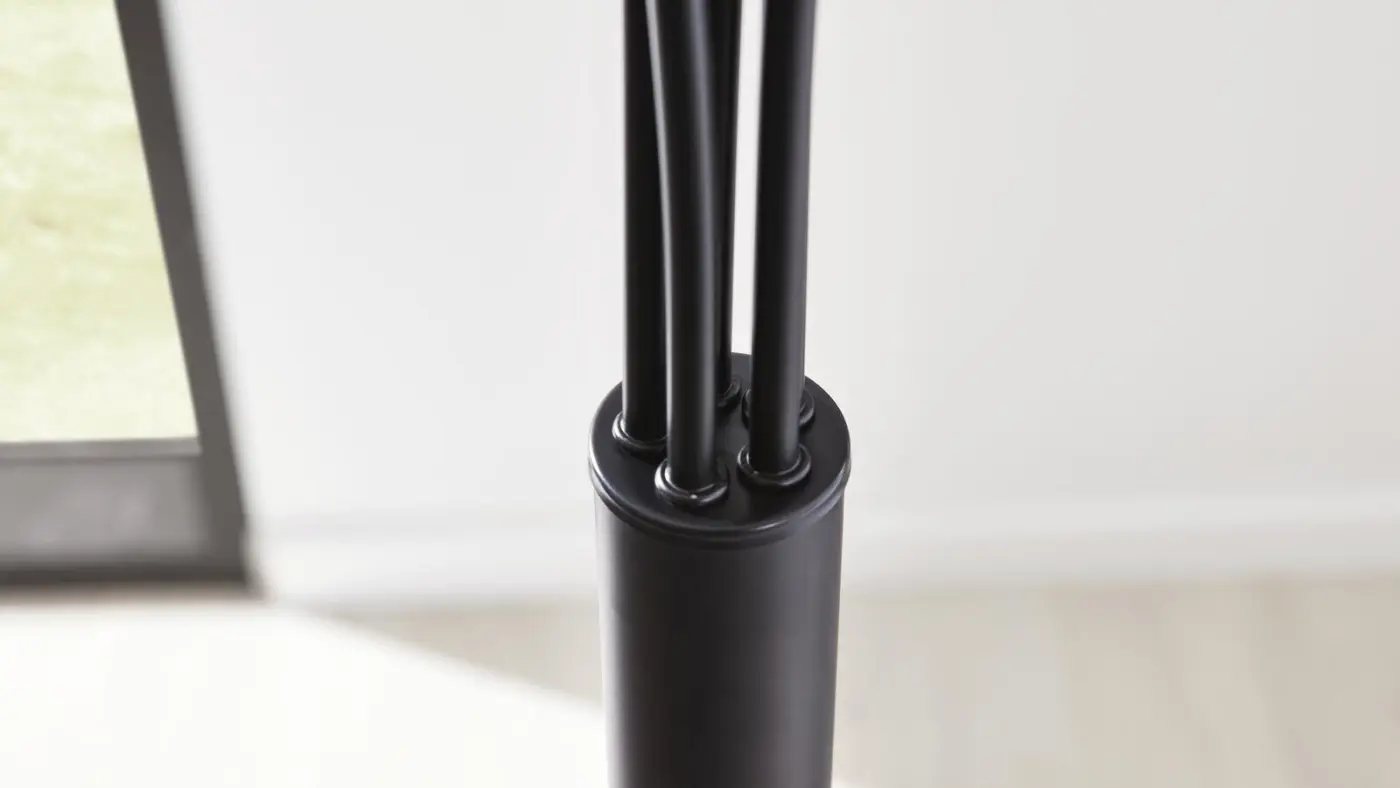 Interliving Stehleuchte IL 9335 Schwarz