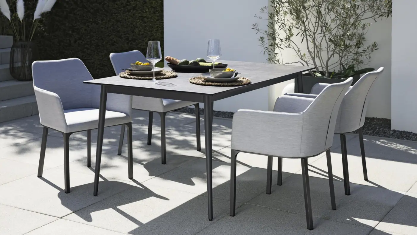 Interliving  Polsterstuhl IL 7003  hellgrau H / B ca. 81 x 62 cm