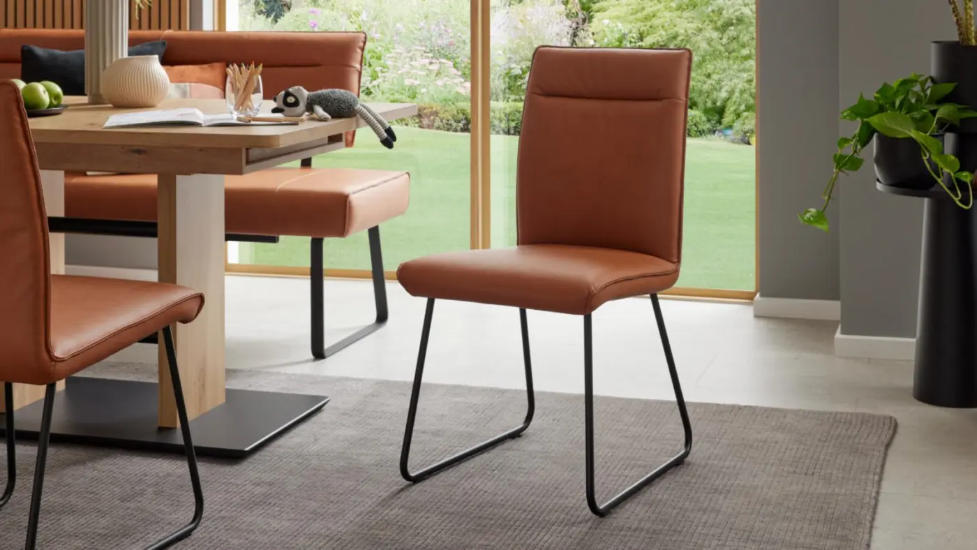 Interliving Kufenstuhl Serie 5505 caramel