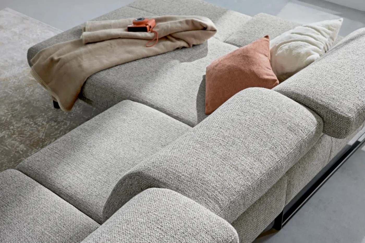 Interliving Wohnlandschaft mit Funktion Serie 4460 hellgrau ca. 207 x 302