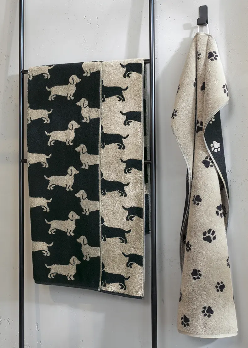 Cawö Duschtuch We love Dogs schwarz/beige 80/150 cm