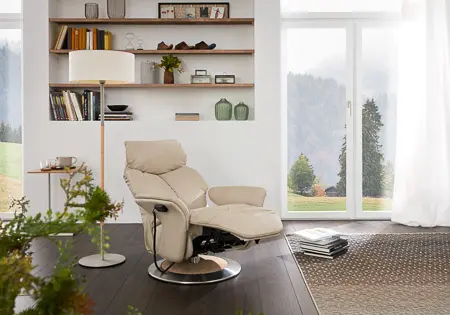 INTERLIVING Relaxsessel Serie 4552 2 motorisch Leder  Stahl