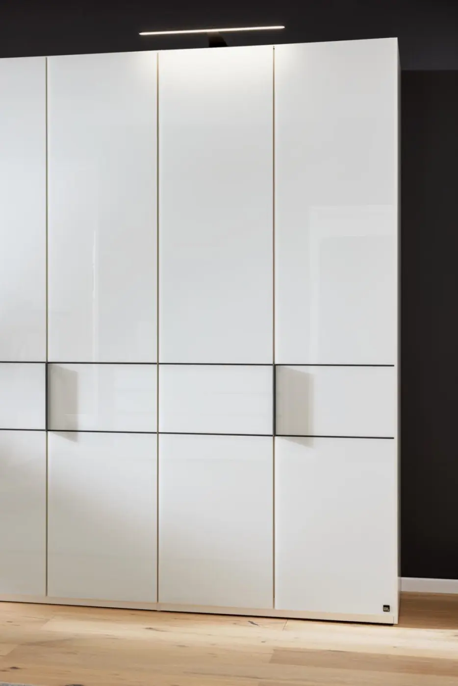 Interliving Schlafzimmer Kombination Serie 1033 weiß mit Glaseinlage mit Zubehör