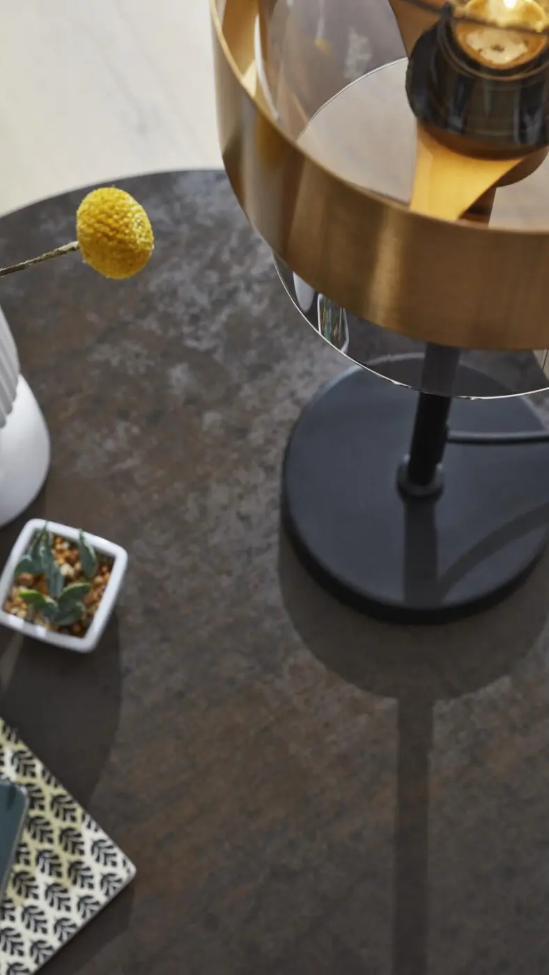 Interliving Tischleuchte IL 9333 Schwarz