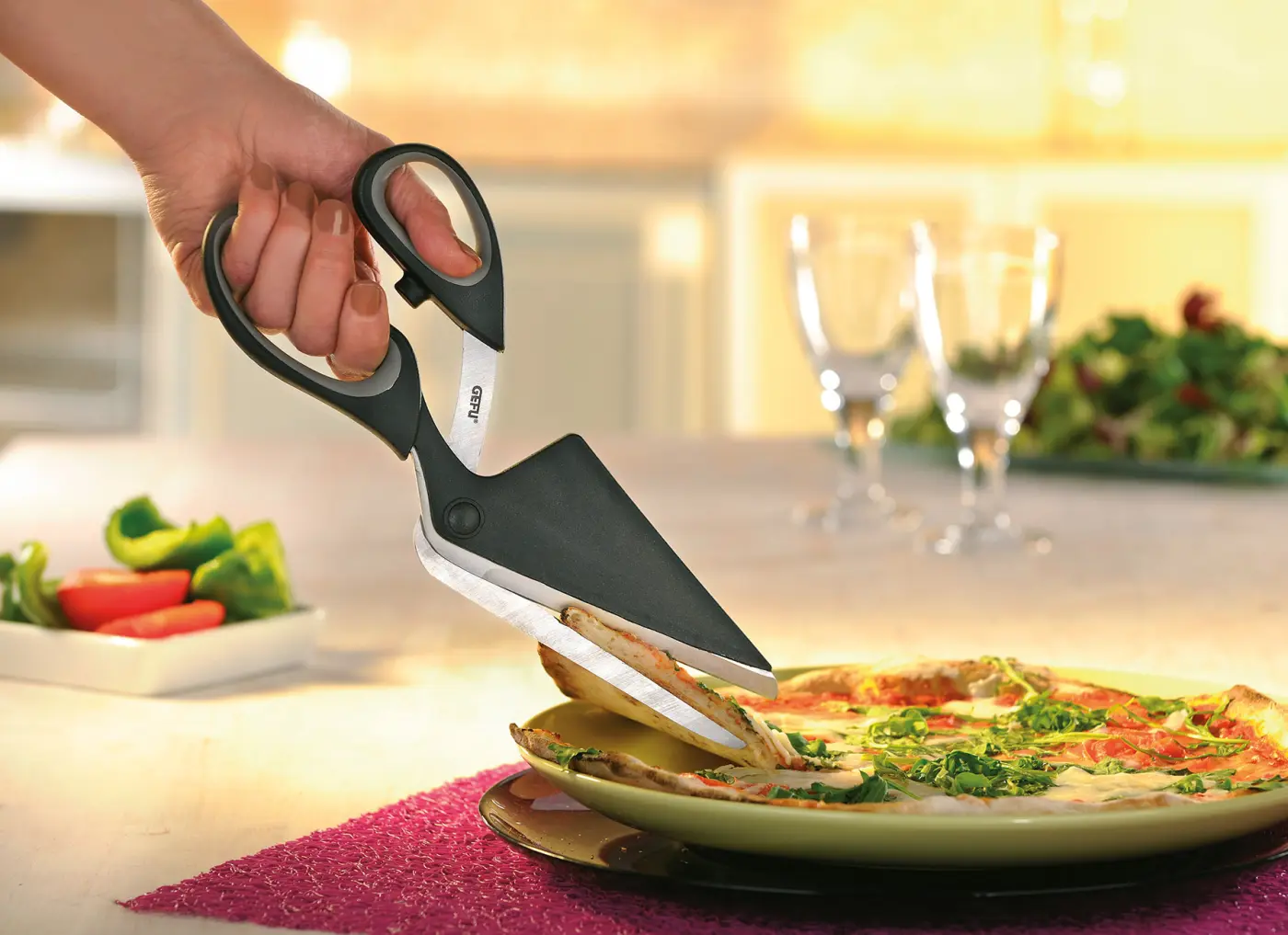 Gefu Pizzaschere PEZZO Schwarz, silber
