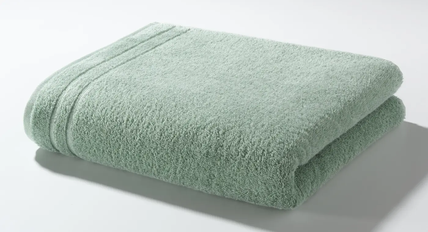 Vossen Handtuch Four Seasons Hellgrün 100 x 50 cm