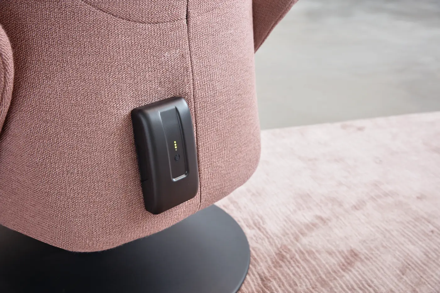 Himolla  Relaxsessel Serie Easy Swing 7051 Leder beige 2 motorisch + Aufstehhilfe