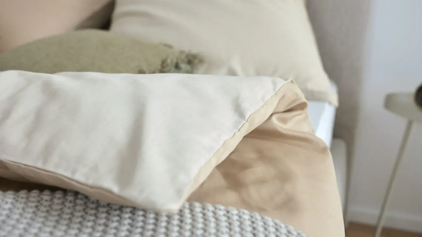 Interliving Baumwollsatin Bettwäsche Serie 9128 155 x 220 cm  sand