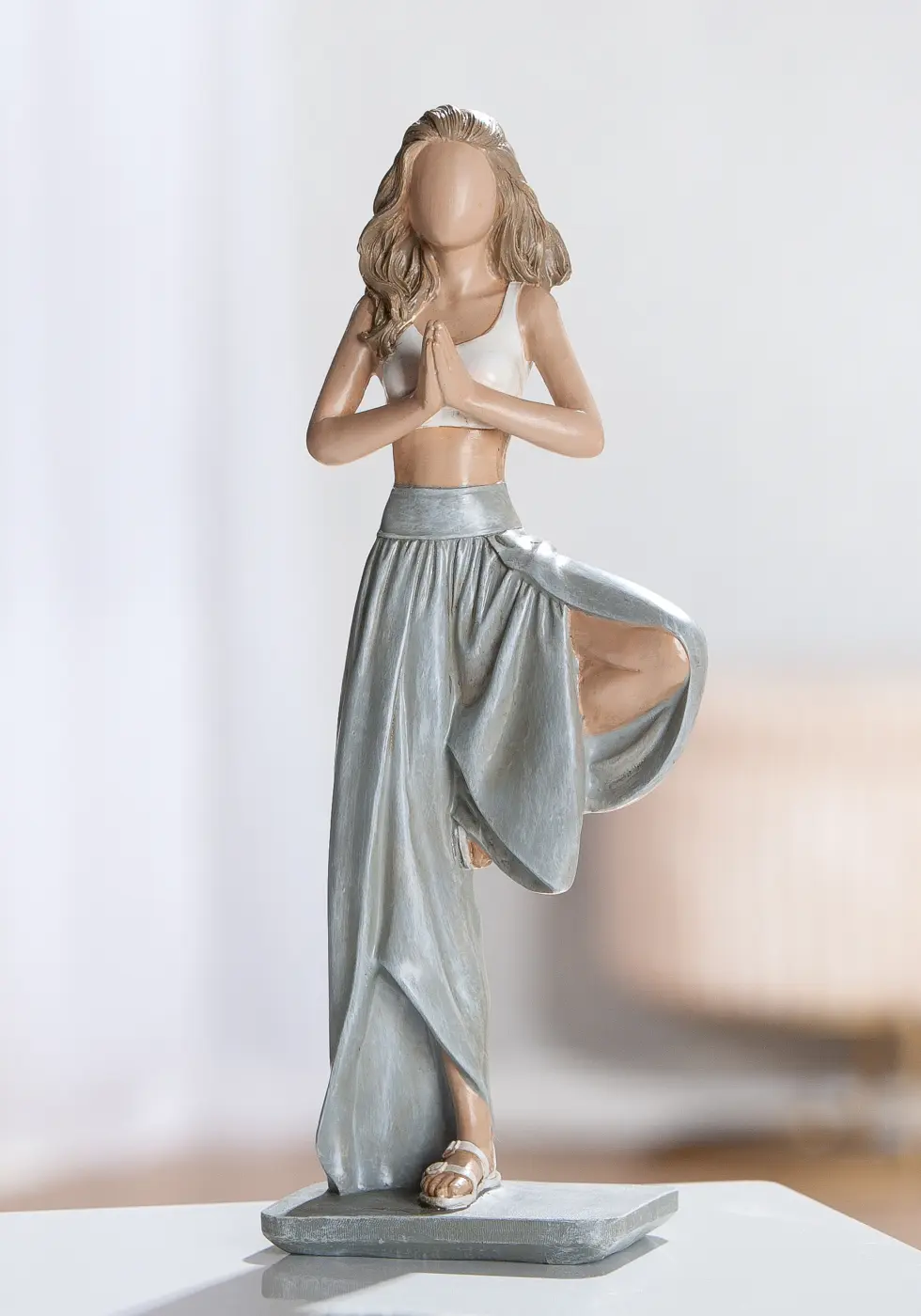 Gilde Figur "Hannah" weiß, hellgrau