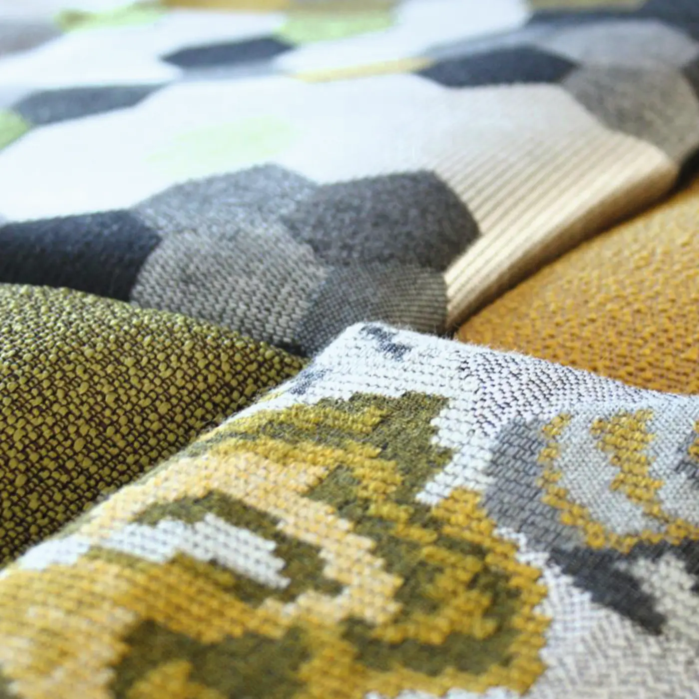 Himolla  Easy Swing 7387 Q2 grau 3 Motoren/HerzWaage