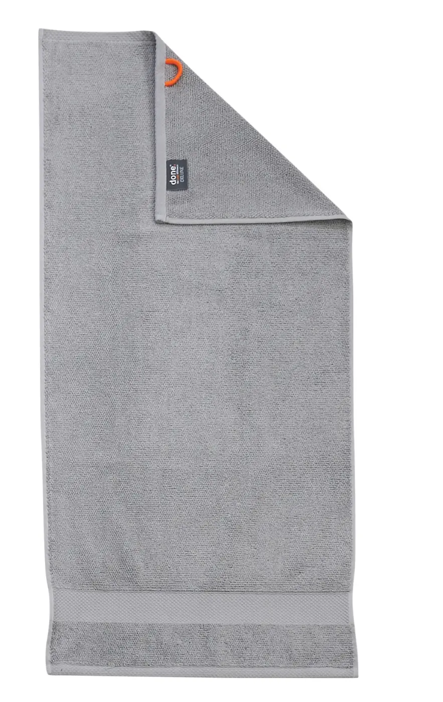 DONE. Deluxe Handtuch silber 50 x 100 cm