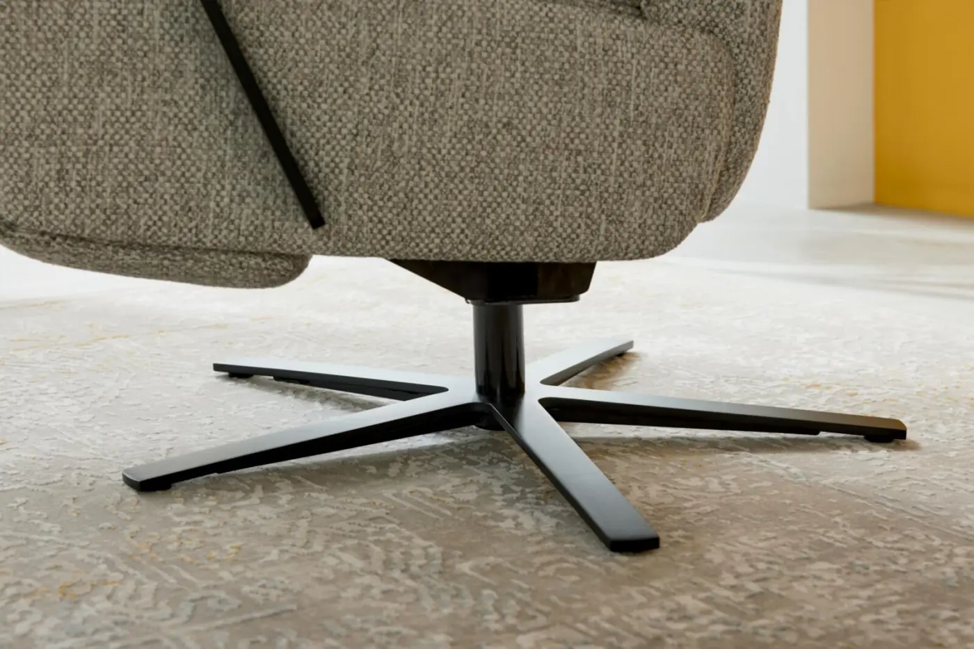 Interliving Relaxsessel Serie 4565 hellgrau