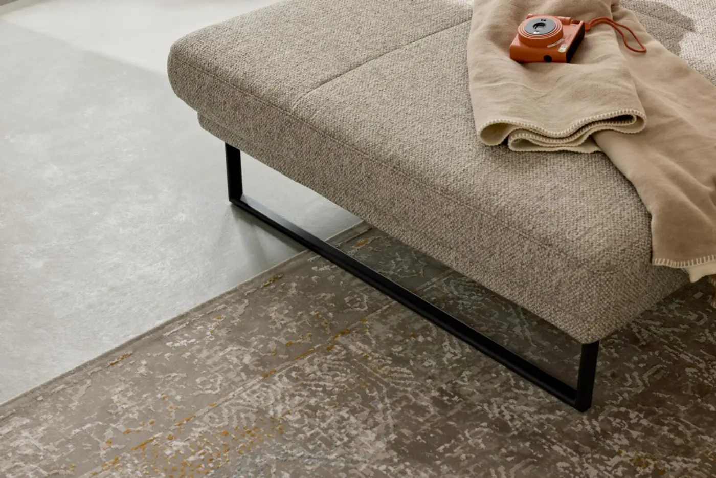 Interliving Wohnlandschaft Serie 4460 hellgrau ca. 203 x 307 cm