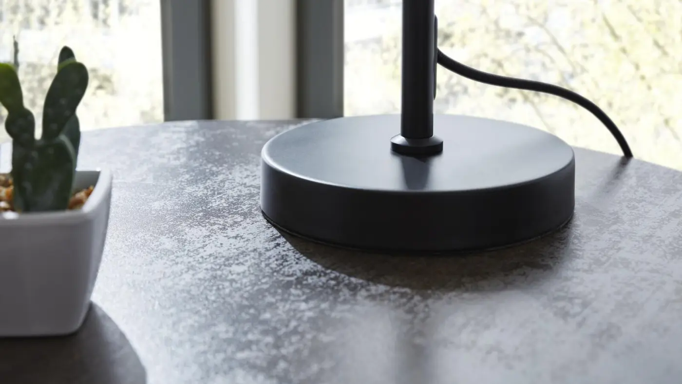 Interliving Tischleuchte IL 9333 Schwarz