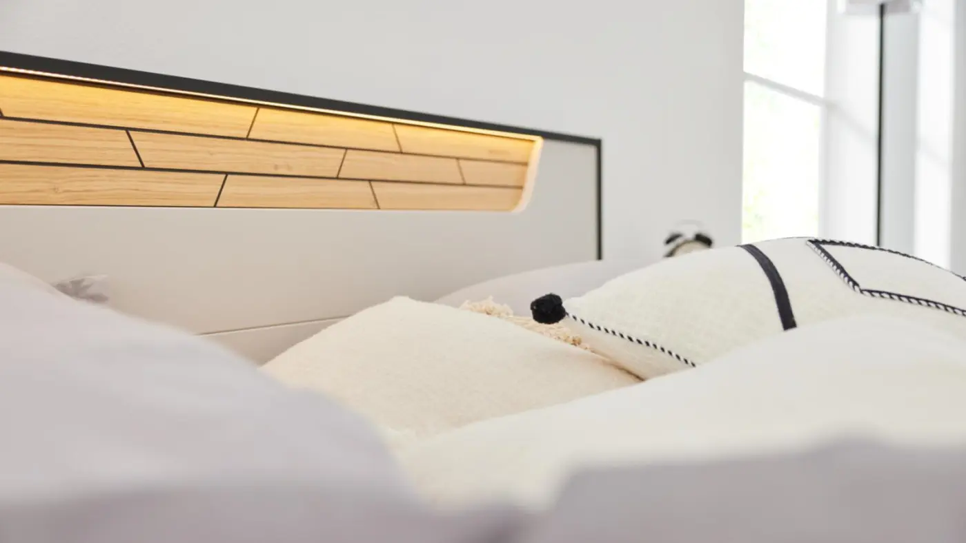 Interliving Komplett Schlafzimmer mit Zubehör Serie 1030 lichtgrau Akzent Casa Wildeiche 