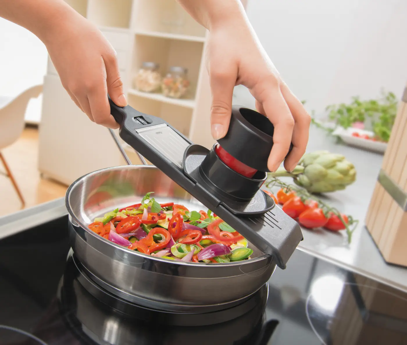 Gefu V-Hobel VIOLI® Schwarz, silber