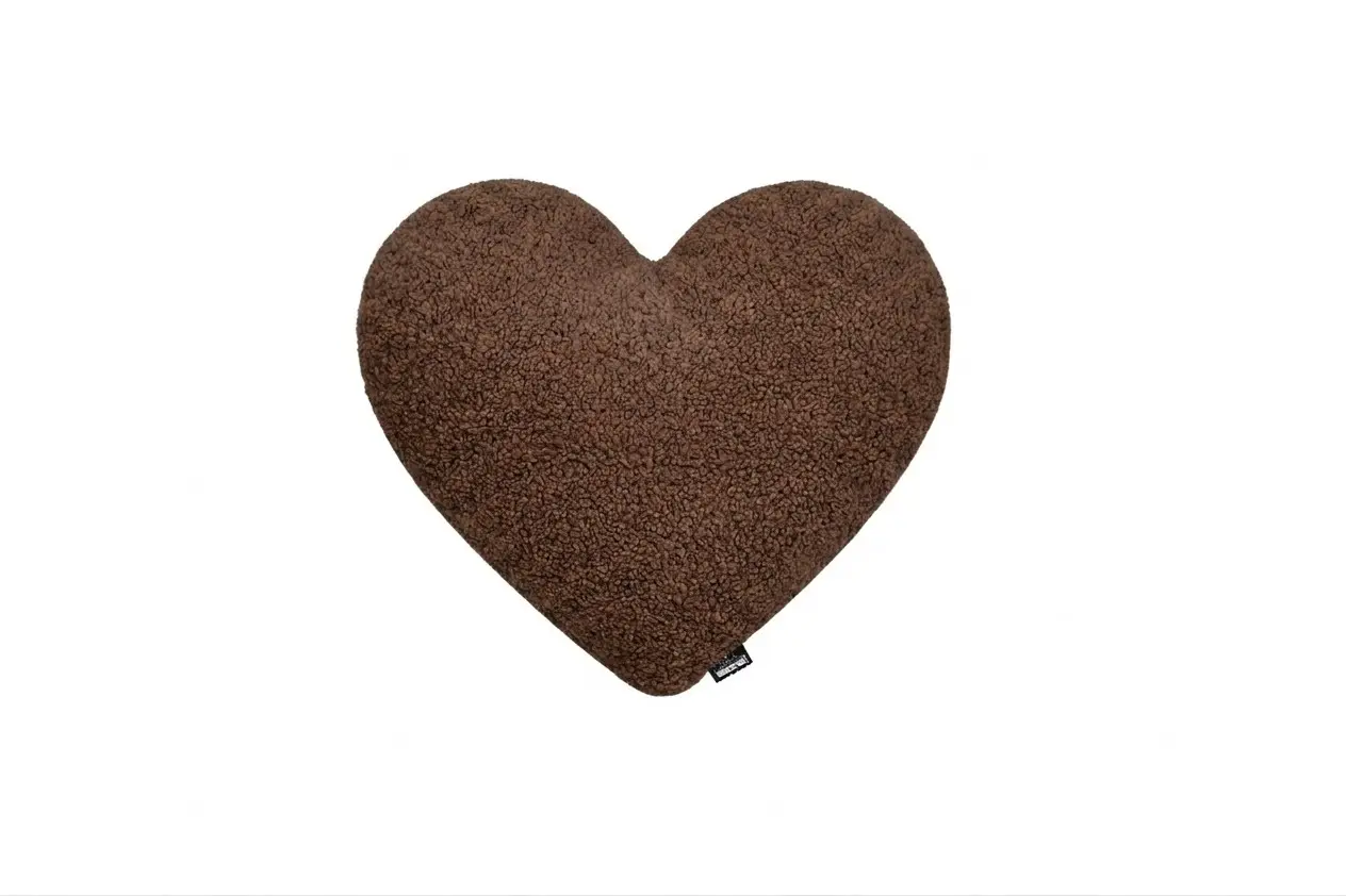 DONE. Dekokissen Shape Chocolate