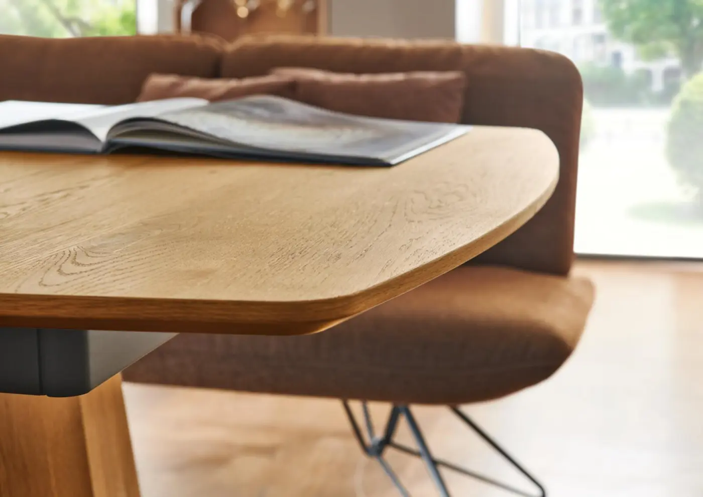 Venjakob Esstisch mit Klappeinlage ET V366 Wildeiche hell ca. 220(320) x 110 x 76 cm