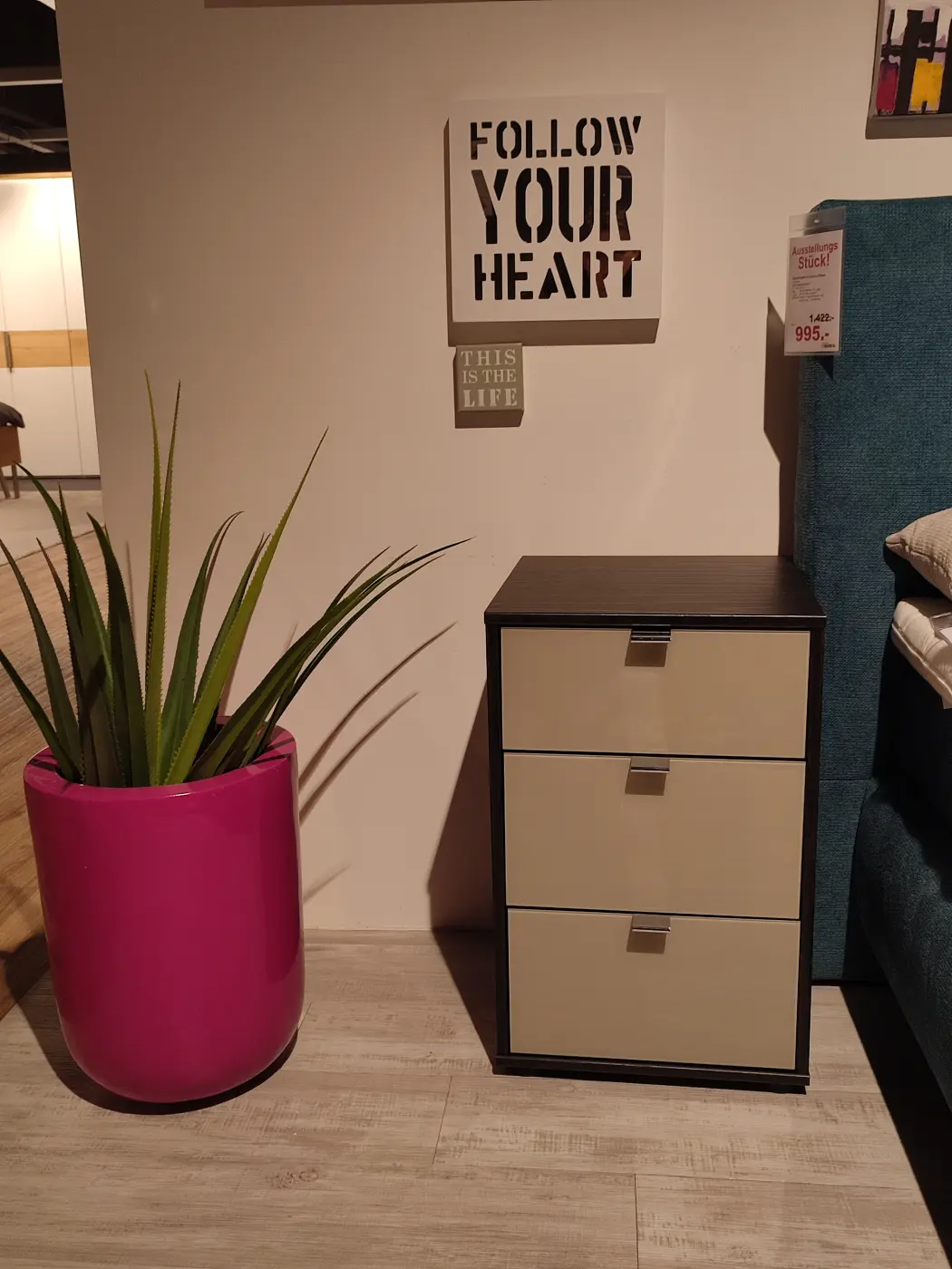 Wiemann Nachtkommoden - Paar  Quito  Eiche Mocca/Glas Kieselgrau ca. 40x63x43 cm