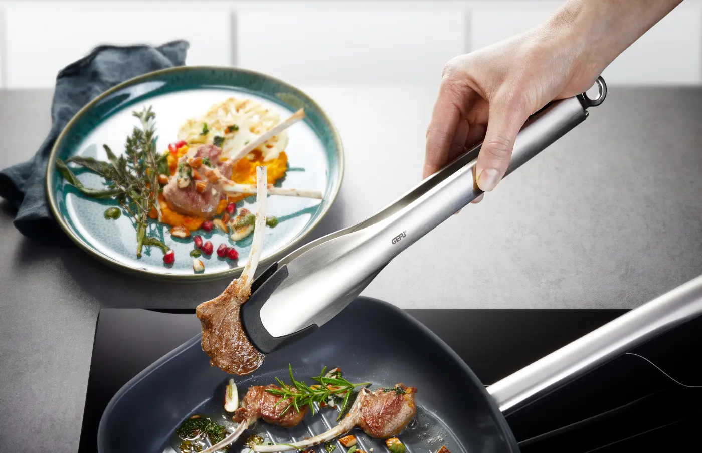 GEFU Küchenzange CAPTO schwarz/silber hochwertiger Edelstahl|Silikon|