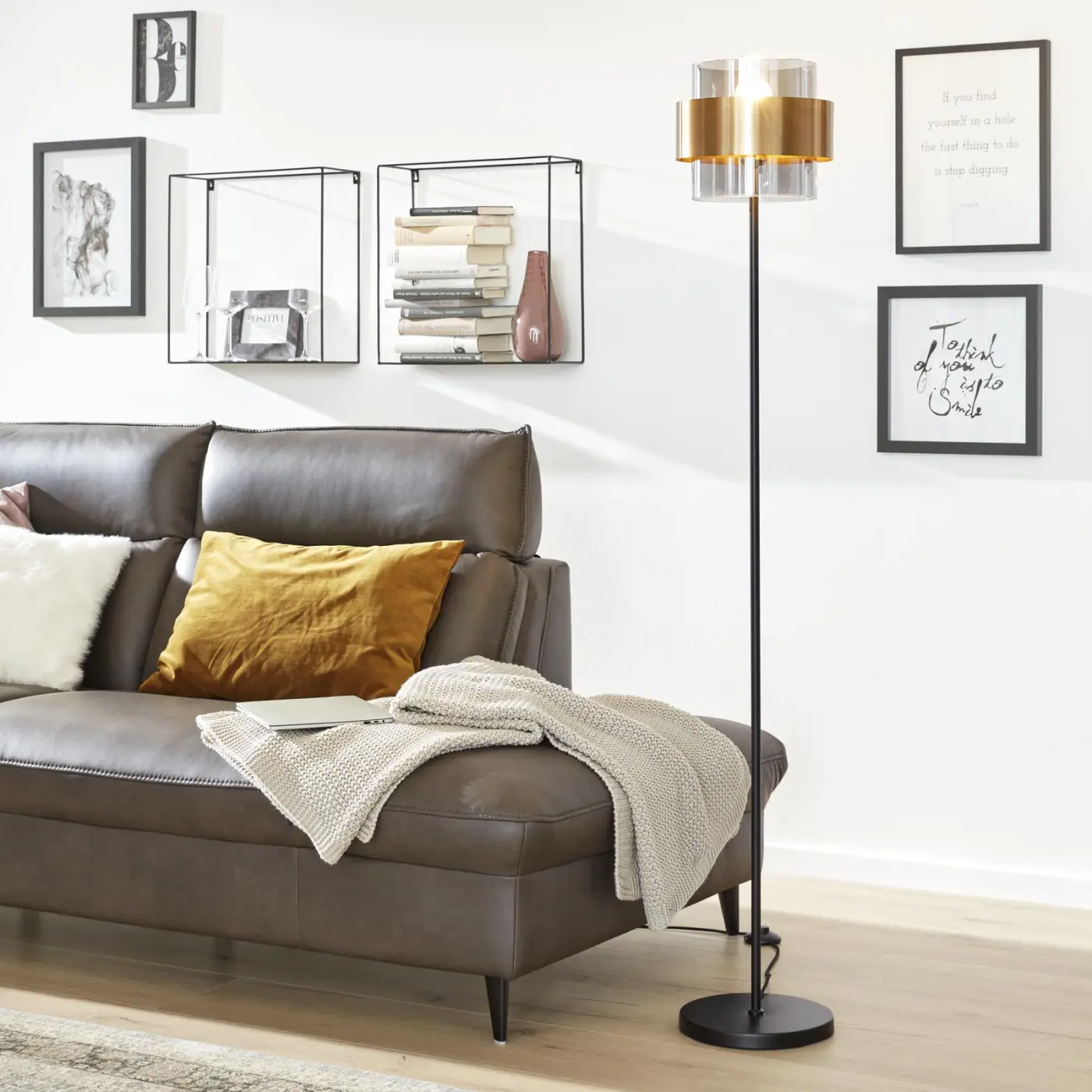 Interliving Stehleuchte IL 9333 Schwarz