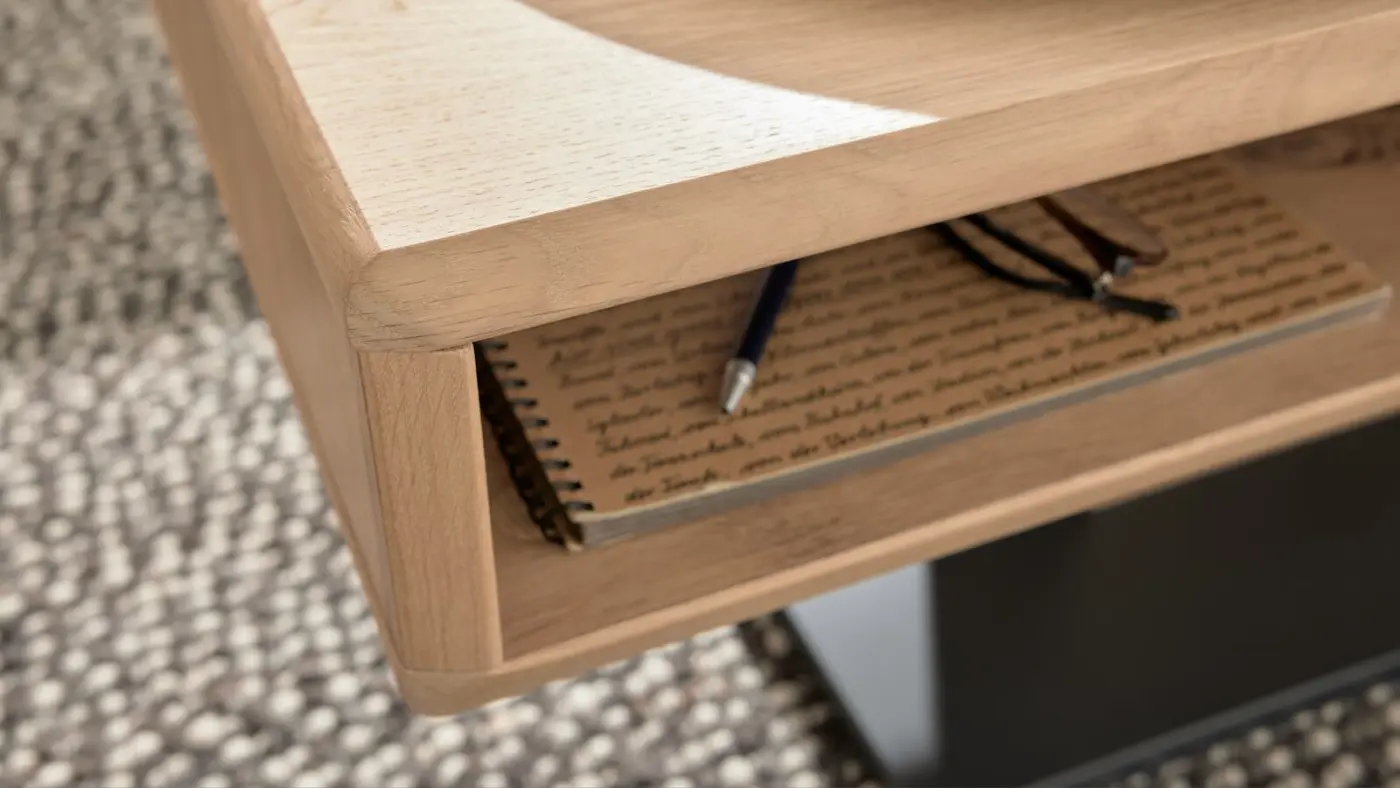 Interliving  Couchtisch Serie 2024 Eiche furniert ca. 115 x 45 x 65 cm