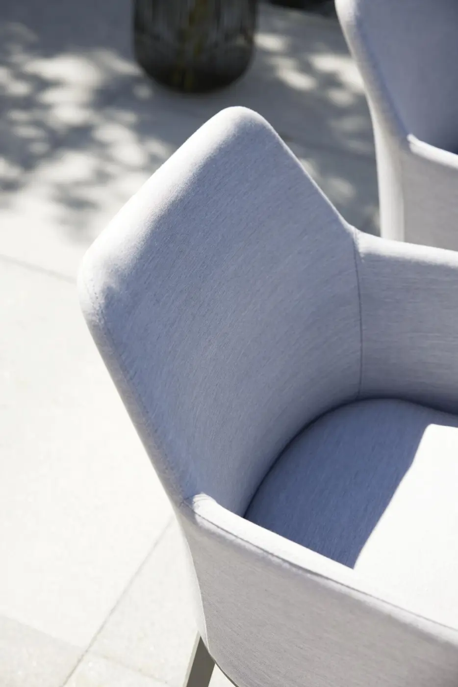 Interliving  Polsterstuhl IL 7003  hellgrau H / B ca. 81 x 62 cm