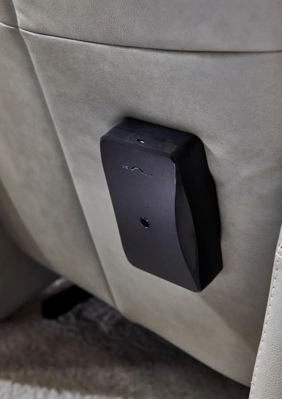 Polsteria Fernsehsessel Timeless 2.0 Comfort RelaXX 3motorisch/Herz-Waage mit Aufstehhilfe  Evita smoke